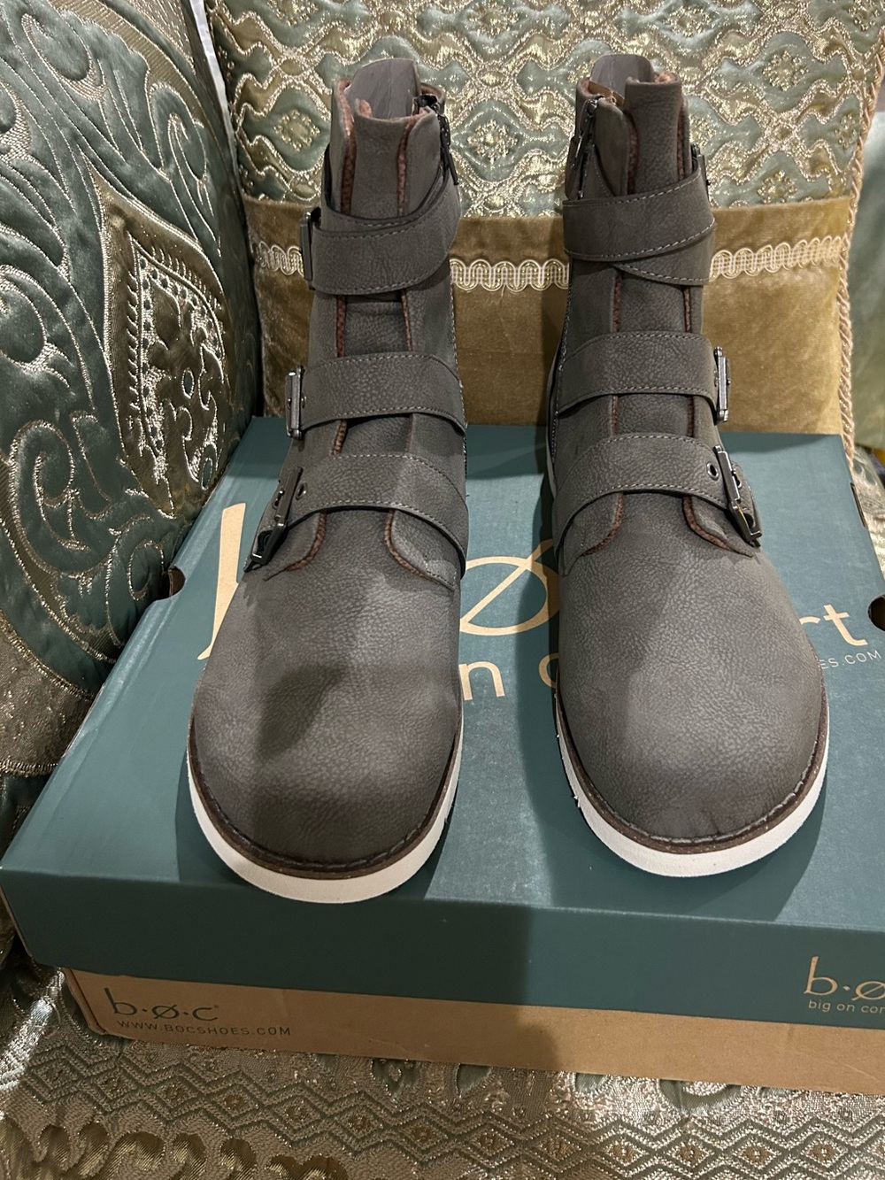 B.O.C. Kiley Grey Suede Sporty Buckle Strap Boots - Size 11